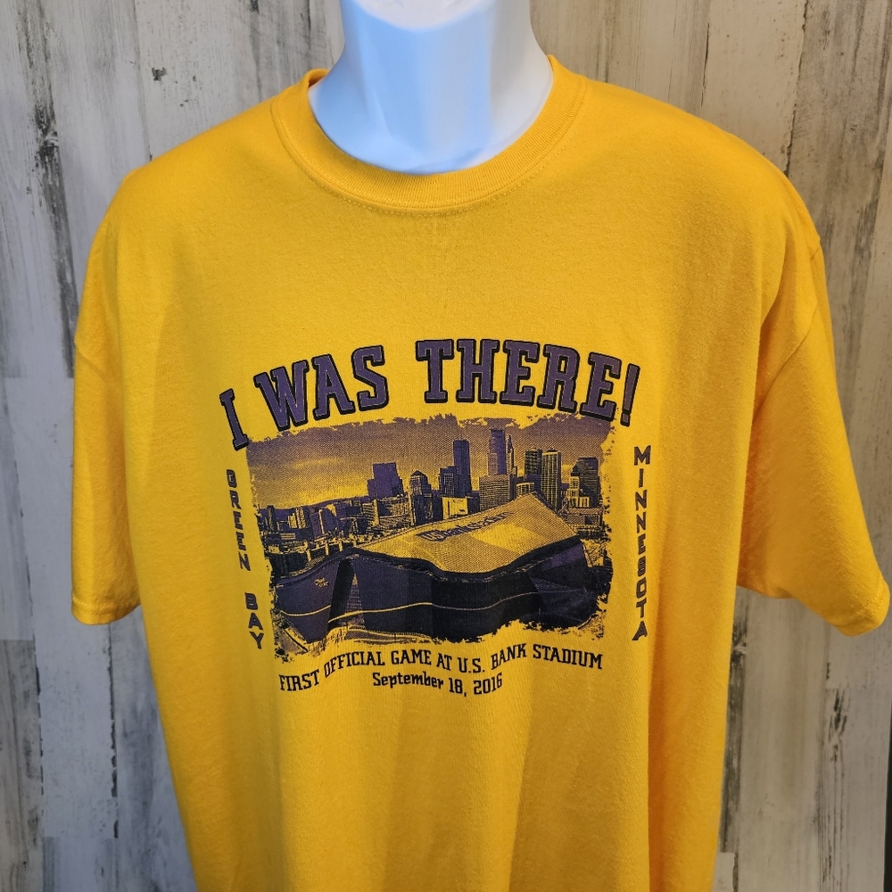 Men's Stadium I Was There! Graphic T-Shirt Size XL Yellow Green Bay Minnesota